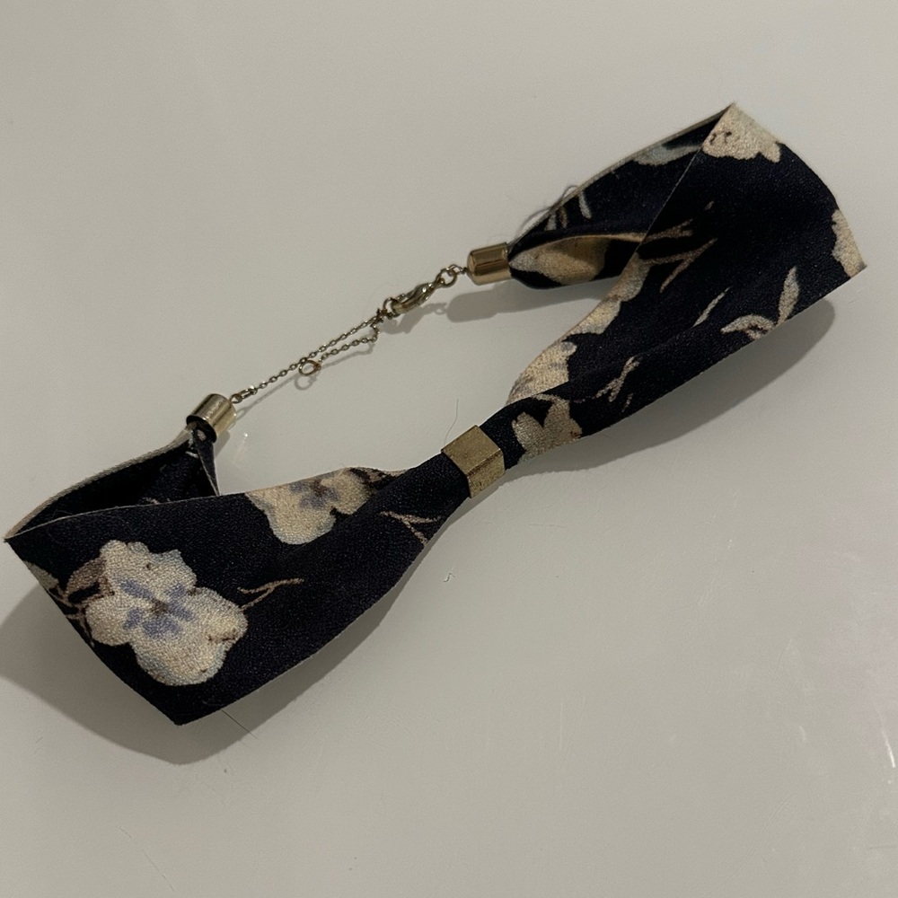 Floral Choker